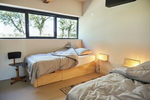 8 bedrooms, Internet, bed sheets