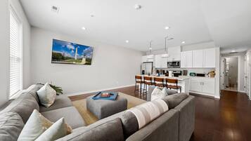 Smart TV, stereo