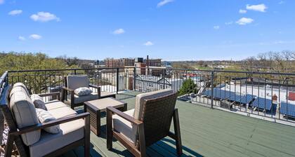 Entire DC House 3BR 3BA RoofDeck Free Parking Near Capitol Hill