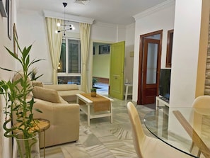 TV - Apartamento Armas - Ole Solutions (Jerez de la Frontera)