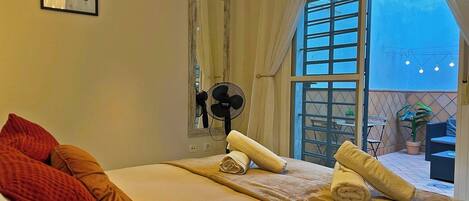 1 camera, ferro/asse da stiro, Wi-Fi gratuito, lenzuola