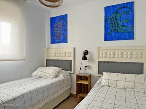2 quartos, ferros/tábuas de passar roupa, Wi-Fi de cortesia