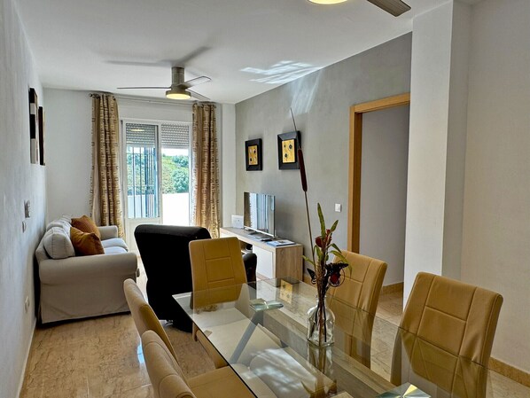 TV - Apartamento Arcis - Ole Solutions (Arcos de la Frontera)