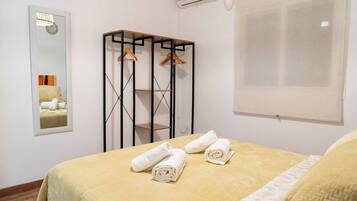 3 bedrooms, iron/ironing board, travel crib, free WiFi