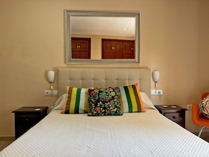 3 habitaciones, tabla de planchar con plancha y wifi gratis 