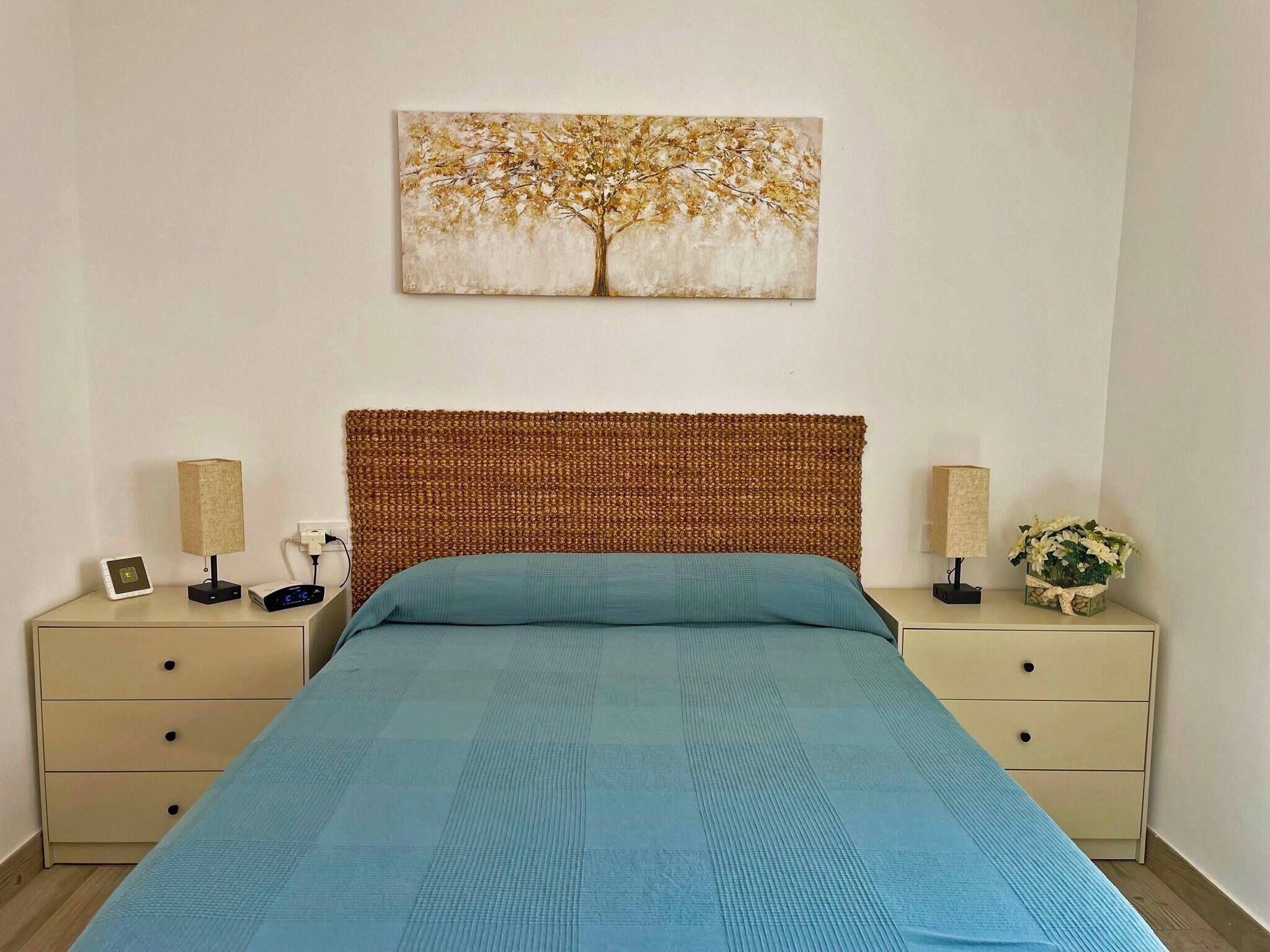 3 chambres, fer et planche à repasser, Wi-Fi gratuit, draps fournis