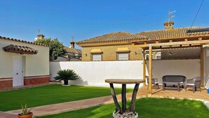 Outdoor dining - Casa Los Henke - Ole Solutions (Puerto de Santa María)