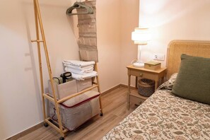 2 bedrooms, iron/ironing board, travel cot, free WiFi - Apartamento Chanca - Ole Solutions (Puerto de Santa María)