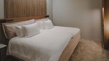 Superior No Window | 1 bedroom, premium bedding, pillowtop beds, minibar