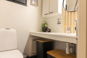 Hårtørrer, håndklæder