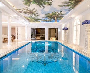 Indoor pool, outdoor pool - Exceptional Villa in Cannes: Swimming pool, Mediterranean views and top-of-the-range services (Vallauris)