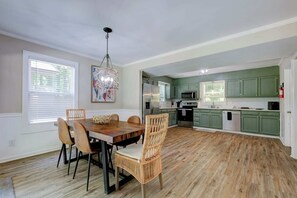 تناول الطعام