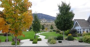 House | 4 bedrooms - Viognier Cottage - Walk to Pools and Beach 9 (Osoyoos)