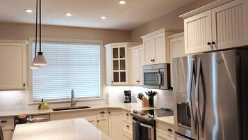 Rumah | 4 kamar tidur