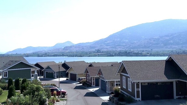 House | 4 bedrooms - Spacious Bordeaux Cottage With Golf Cart 191 (Osoyoos)