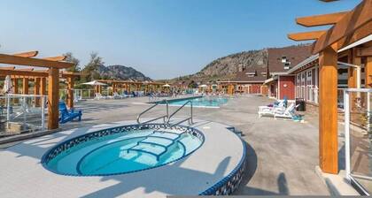 Beautiful Kismet View Cottage With Golf Cart 188