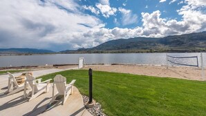 House | 4 bedrooms - Sage Cottage on Osoyoos Lake 197 (Osoyoos)