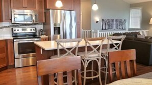 House | 4 bedrooms - Sage Cottage on Osoyoos Lake 197 (Osoyoos)