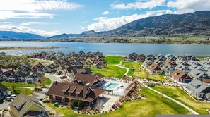 House | 4 bedrooms - Sage Cottage on Osoyoos Lake 197 (Osoyoos)