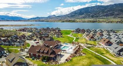 Sage Cottage on Osoyoos Lake 197