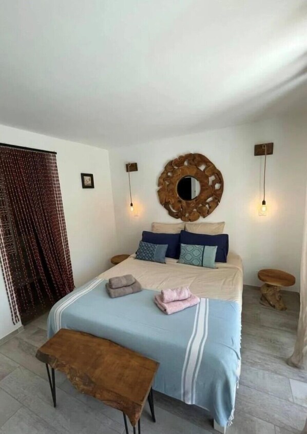 2 quartos, acesso à internet, roupa de cama