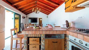 Biệt thự (4 Bedrooms) | Bếp riêng | Lò nướng, ấm điện, tủ đông 