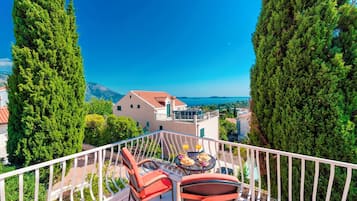 Villa (4 Bedrooms) | Balkoni