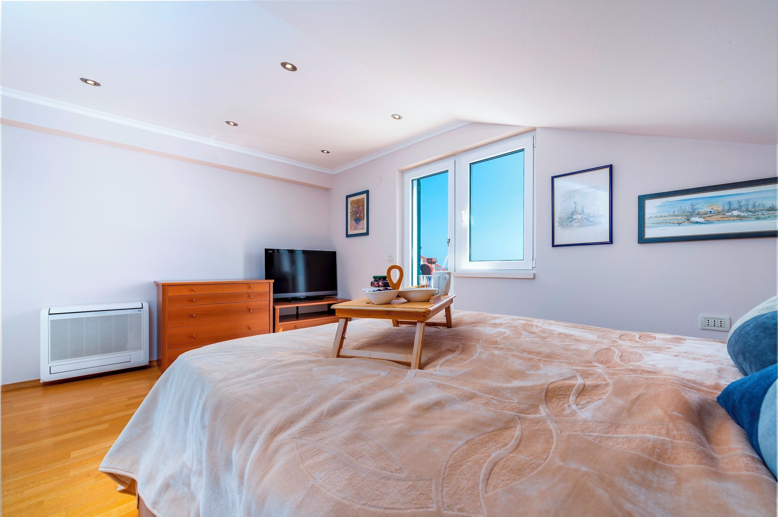 Villa (4 Bedrooms) | 4 bedrooms, iron/ironing board, bed sheets