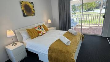 3 bedrooms, free WiFi, bed sheets