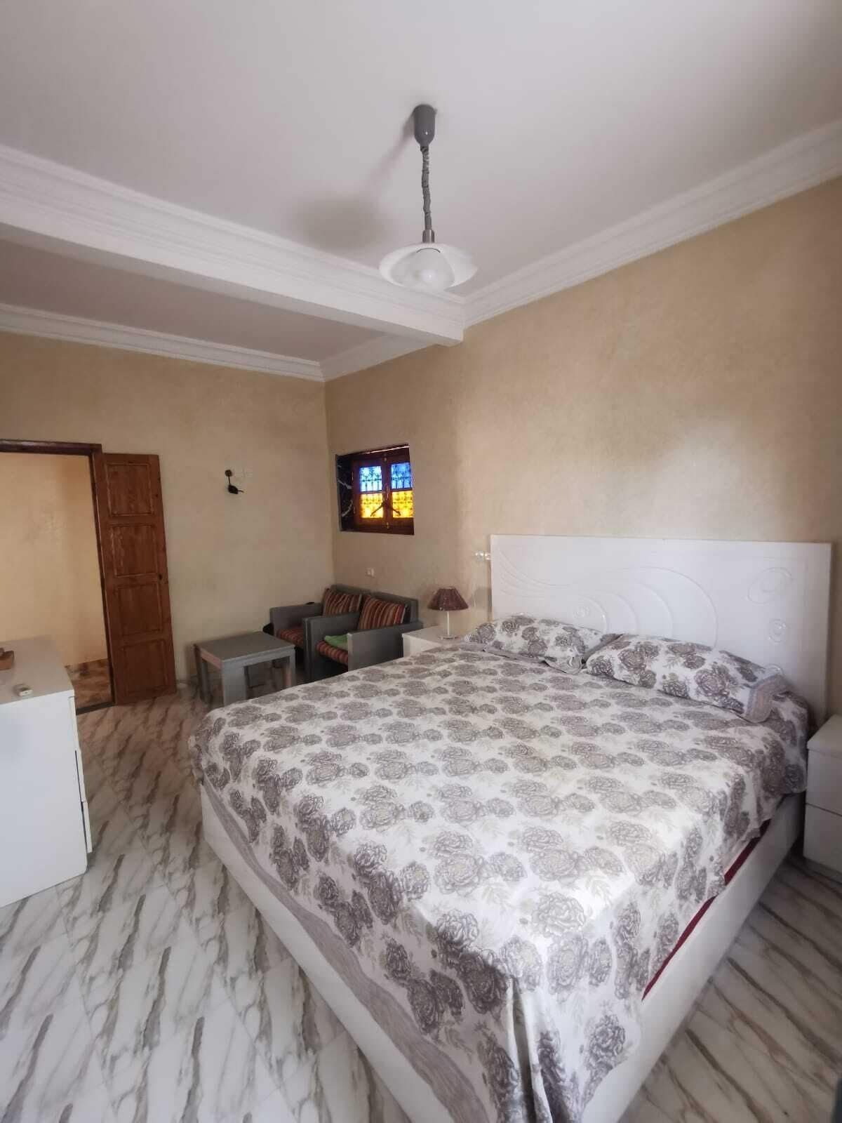 4 habitaciones y wifi gratis 