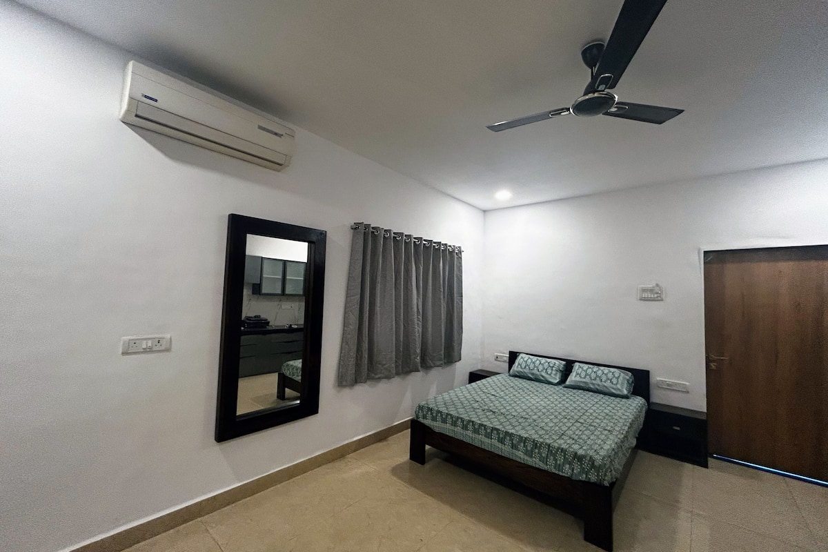 Studio | 2 bedrooms, premium bedding, down duvets, individually decorated