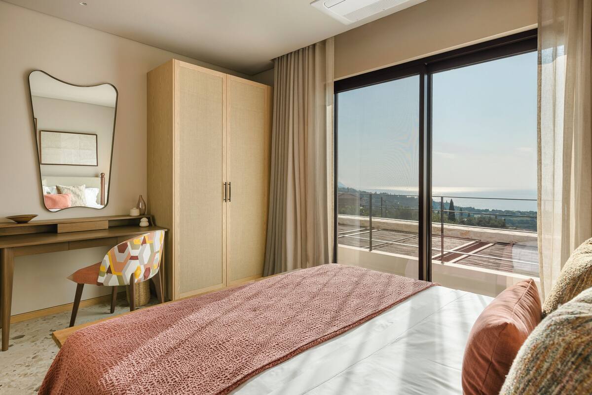 2 bedrooms, premium bedding, in-room safe, individually decorated