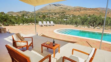 Villa, Patio, Partial Sea View | Teres/patio