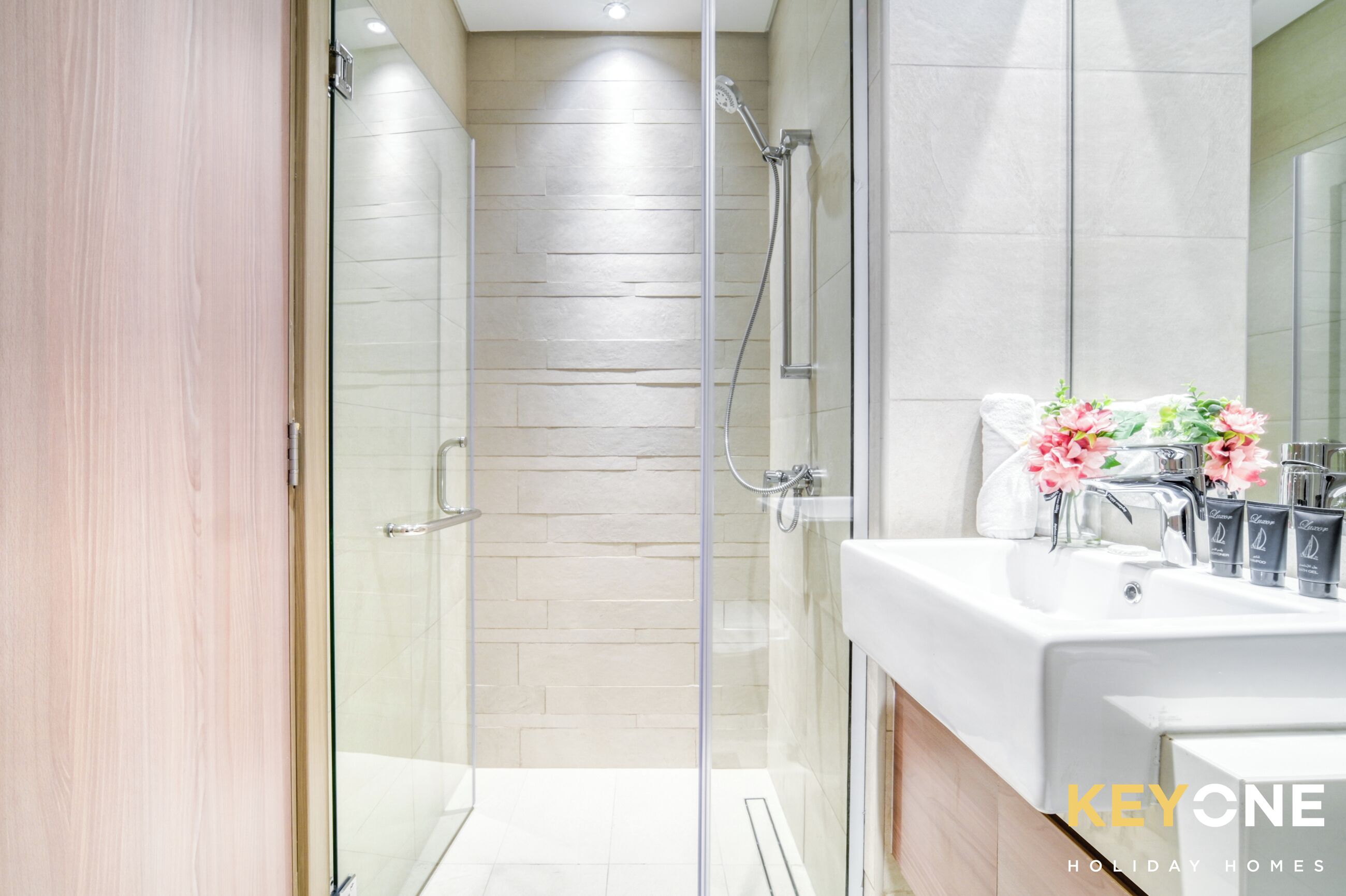 标准开间, 城市景观 | 浴室