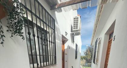 Zuchar, rural apartment in Guadix, 5 minutes from the center.