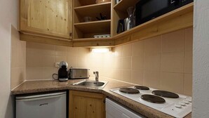 Kaffetrakter/tekoker, mikrobølgeovn og oppvaskmaskin