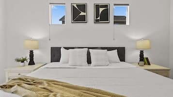 4 camere, una scrivania, ferro/asse da stiro, culla da viaggio