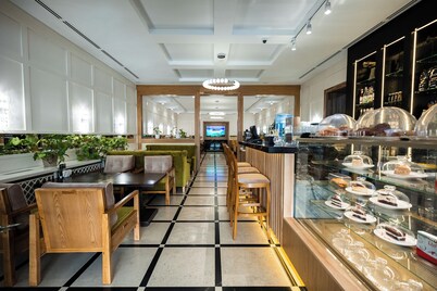 达斯坦酒店阿克托贝