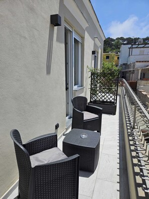 Standard Room, Mountain View (Virginia) | Terrace/patio - Il Portico BB Capri (Capri)