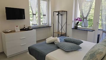 Habitación estándar (Giulia) | Caja de seguridad en la habitación y insonorización