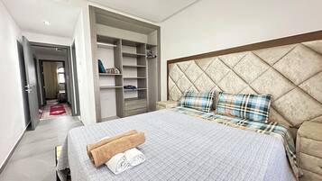 2 makuuhuonetta, silitysrauta/-lauta, Wi-Fi, vuodevaatteet