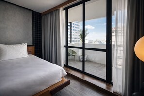 Deluxe Twin Room | Free minibar, in-room safe, individually decorated, iron/ironing board - Urbanli Hatyai Hotel (Hat Yai)