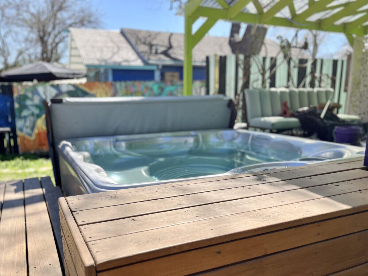 Bain à remous extérieur