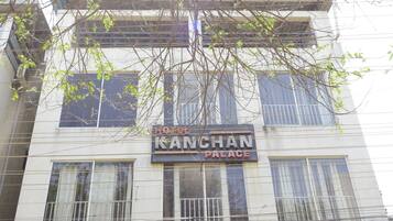 Facciata della struttura