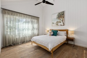 4 makuuhuonetta, silitysrauta/-lauta, Wi-Fi, vuodevaatteet