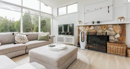 Warra Beach Cottage: 3 BR, 2.5 BA House in Sorrento , Sleeps 12