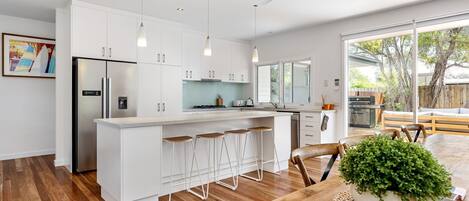 Fridge, microwave, oven, dishwasher