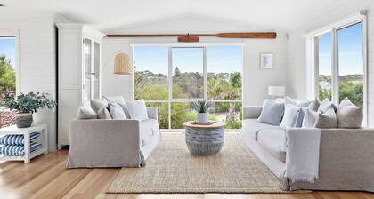 Sunsets at Malabar: 4 BR, 2 BA House in Sorrento, Sleeps 8