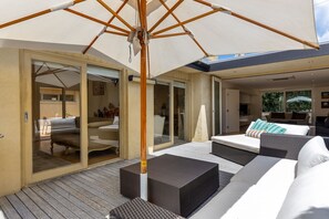 Terrace/patio - Portsea on Point - Private Beach Access (Portsea)