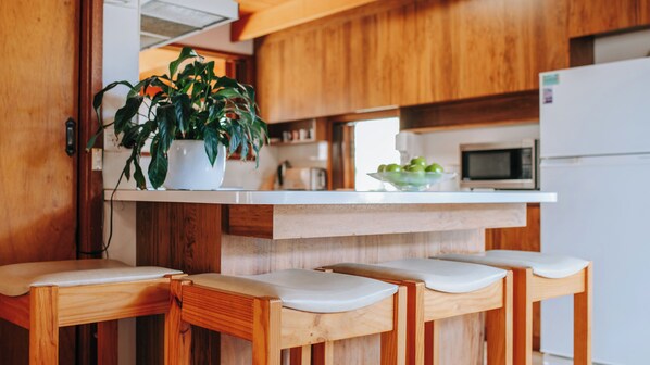 Fridge, microwave, oven, stovetop - Family oasis, relax and unwind in this original beach house! (Blairgowrie)